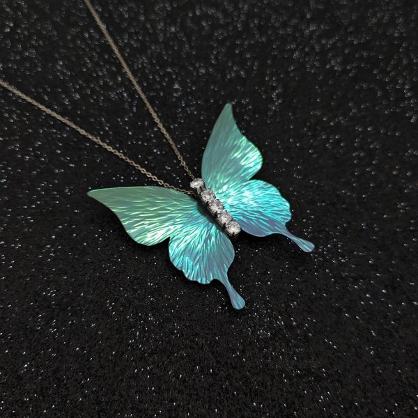 Hawaiian Green Titanium Necklace